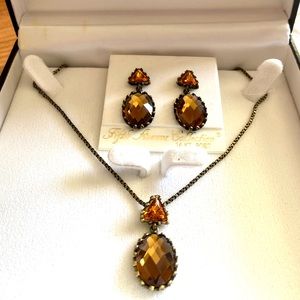 Fifth Avenue Collection Necklace & Earring Set